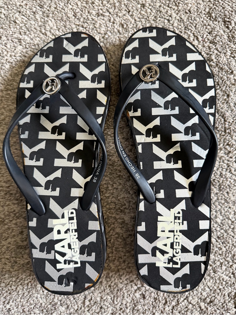 Karl Lagerfeld Black & White Signature Logo Flip Flops